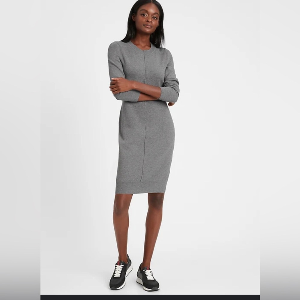 Banana Republic Serene Sweater Dress Medium Tall MT Gray Knit Stretch Comfort